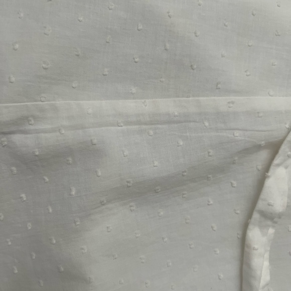 ⭐️ Firm Price ⭐️ White Dress with Swiss polka dots - Picture 10 of 12